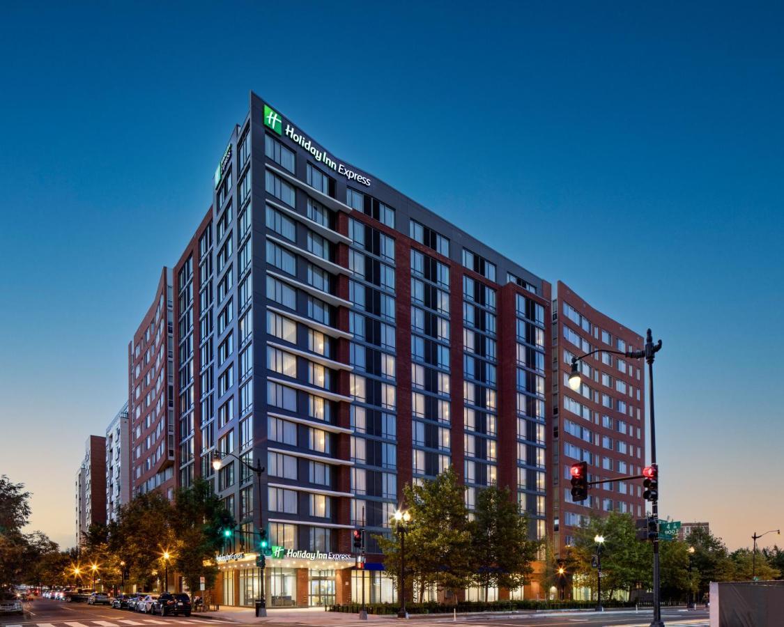 Holiday Inn Express Washington Dc Downtown, An Ihg Hotel Exterior photo